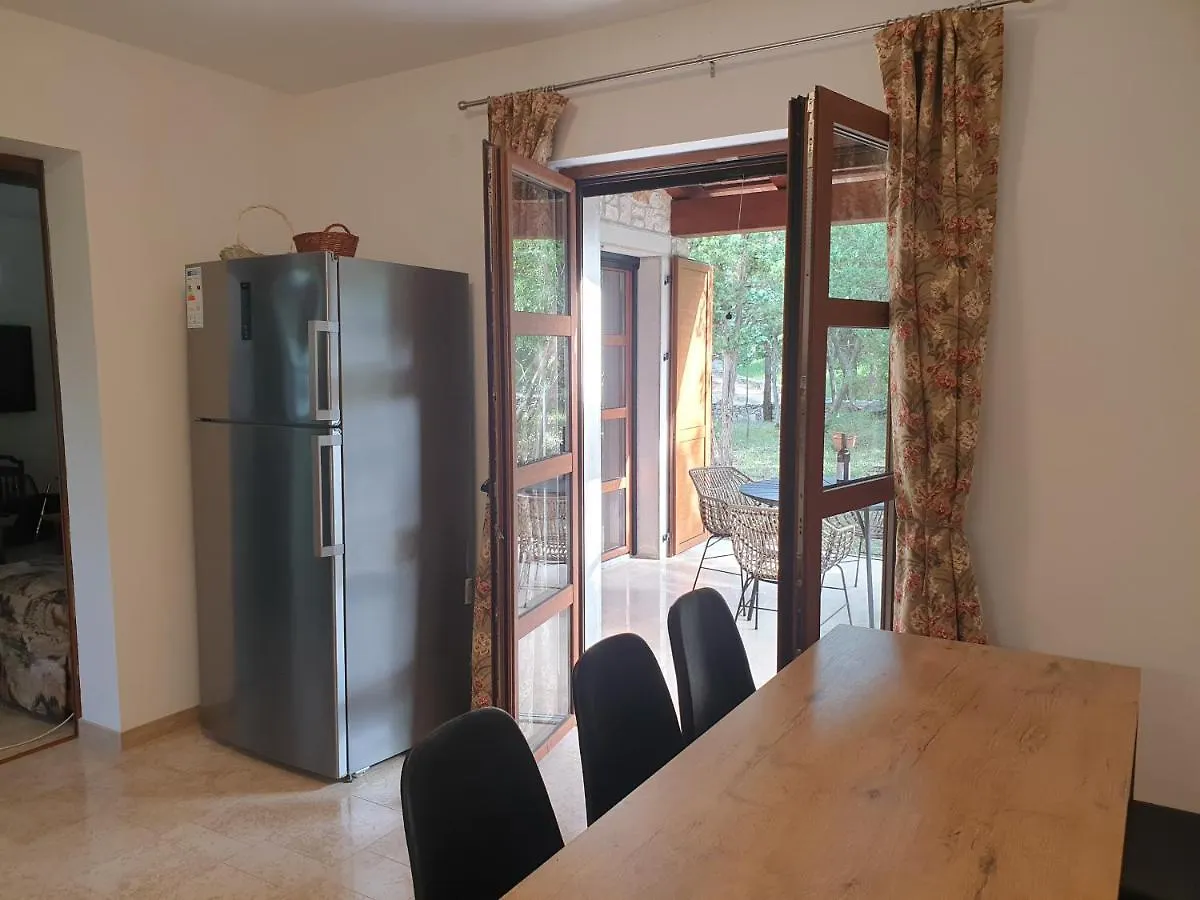 Villa Valeria Divšići